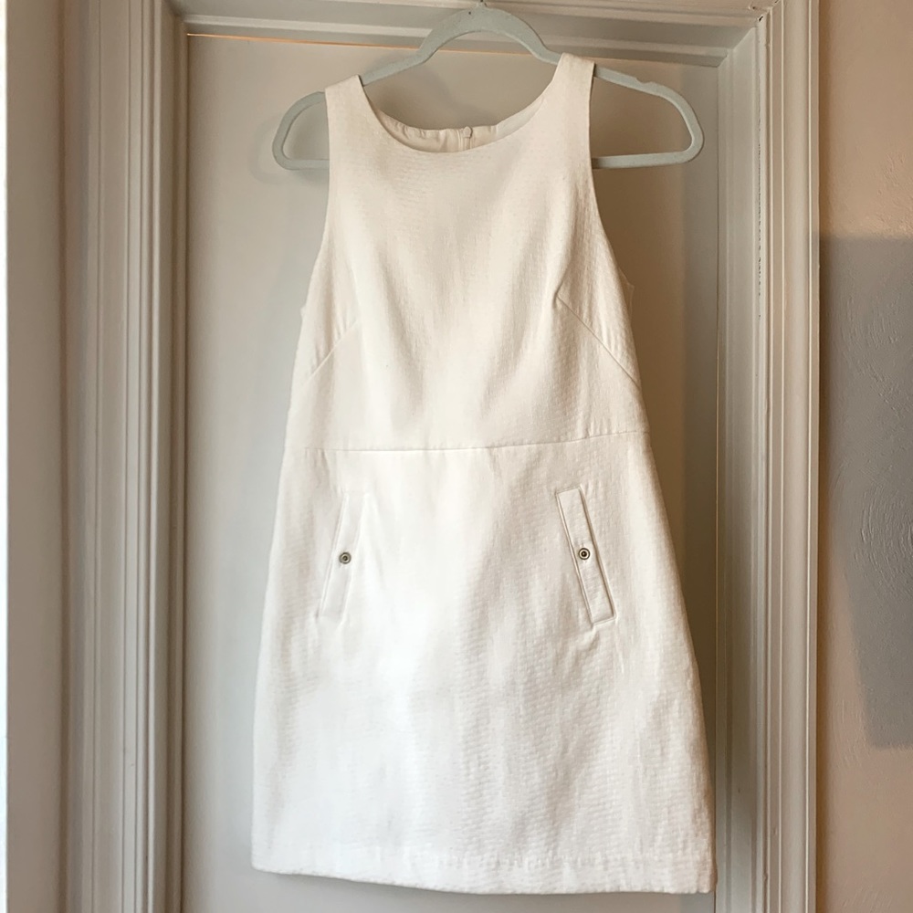 Banana Republic White Shift Dress. Size 4 Petite. New with tags.